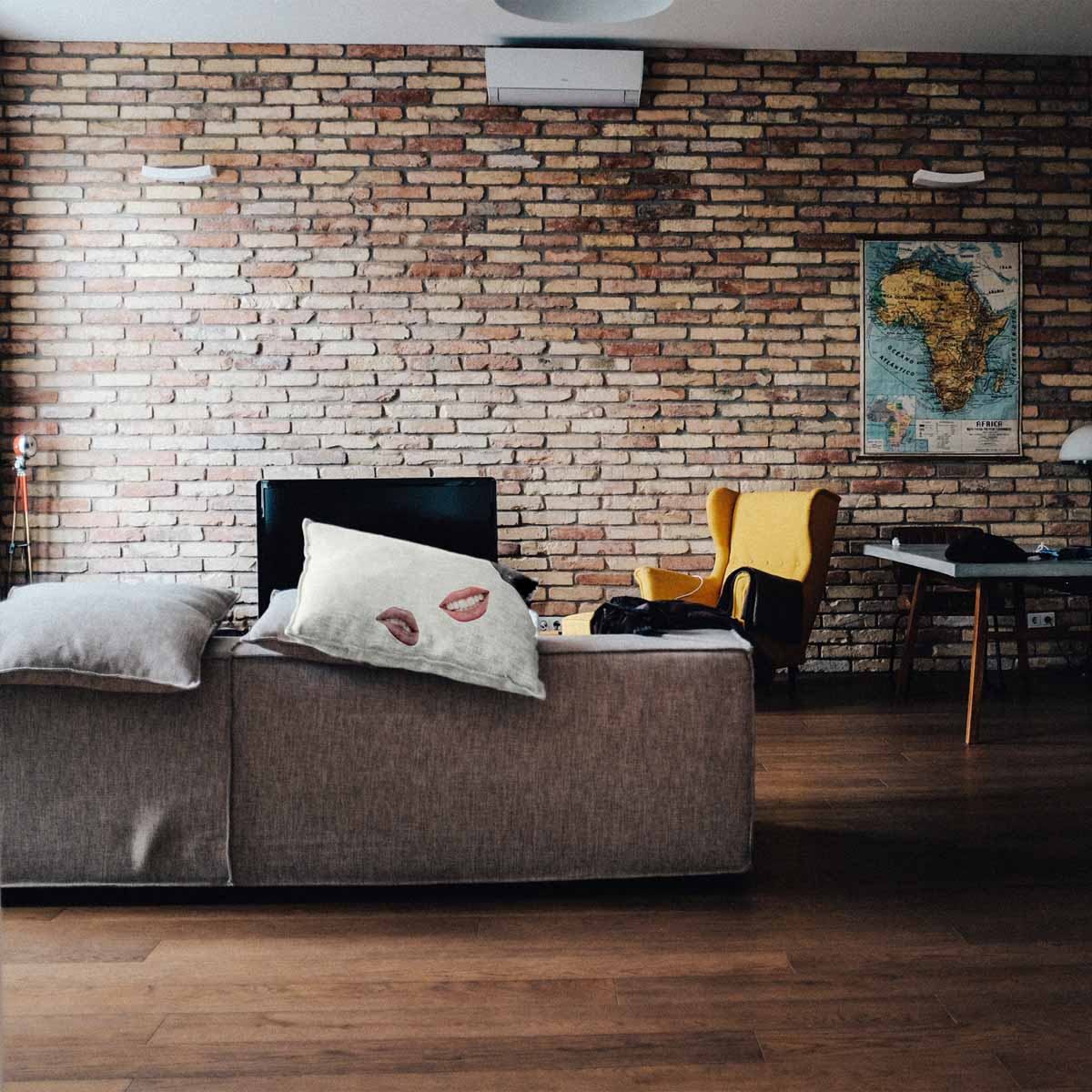 Gezondheidskussen wit met lippen