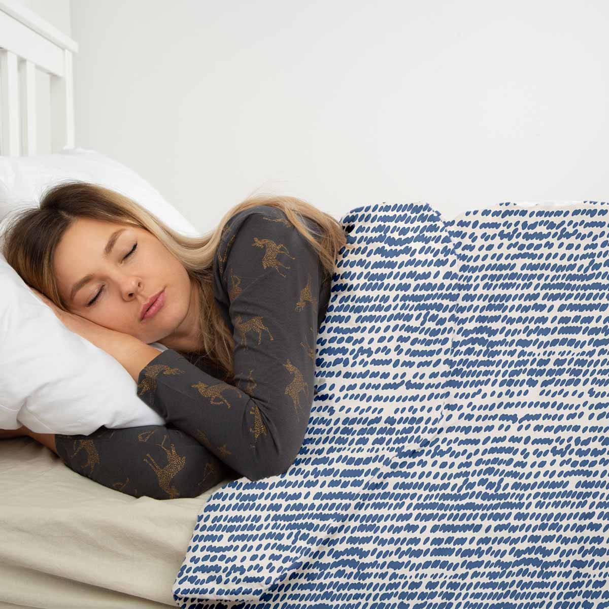 Original Therapiedecke - Baumwollbezug mit blauen Tupfern