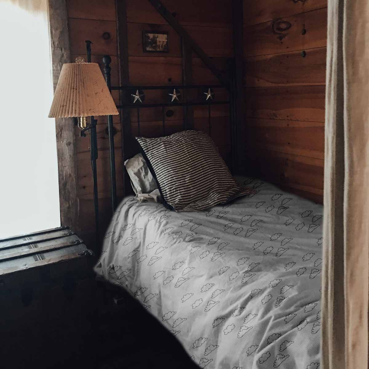 Therapiedekens beddengoed set wit met wolken