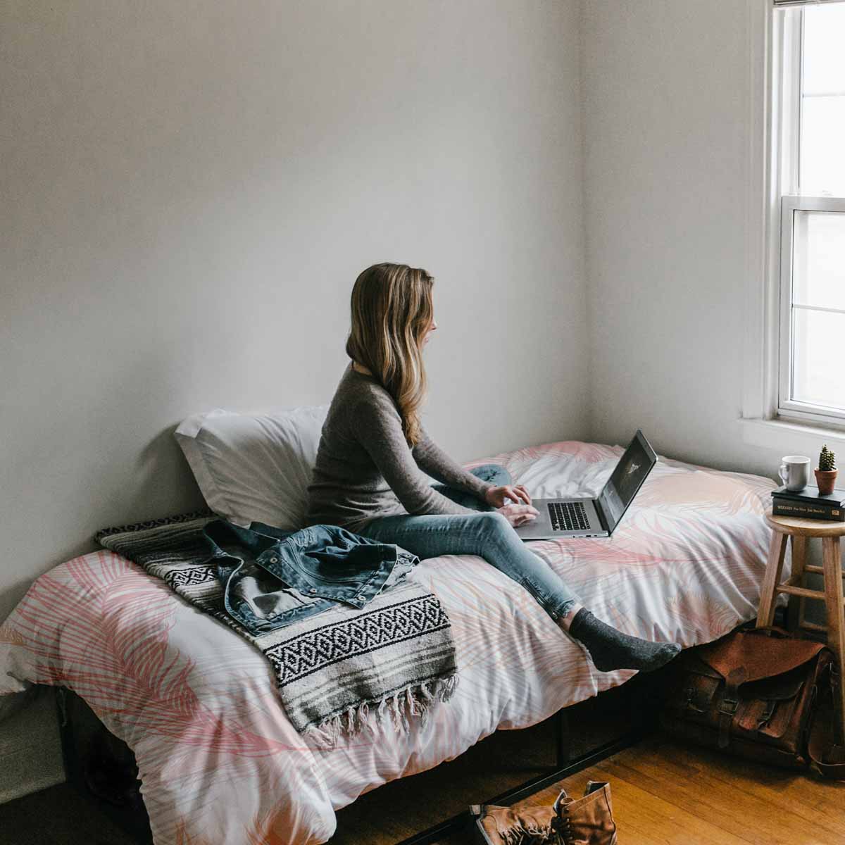 Originele therapiedeken - katoenen hoes wit met roze veren