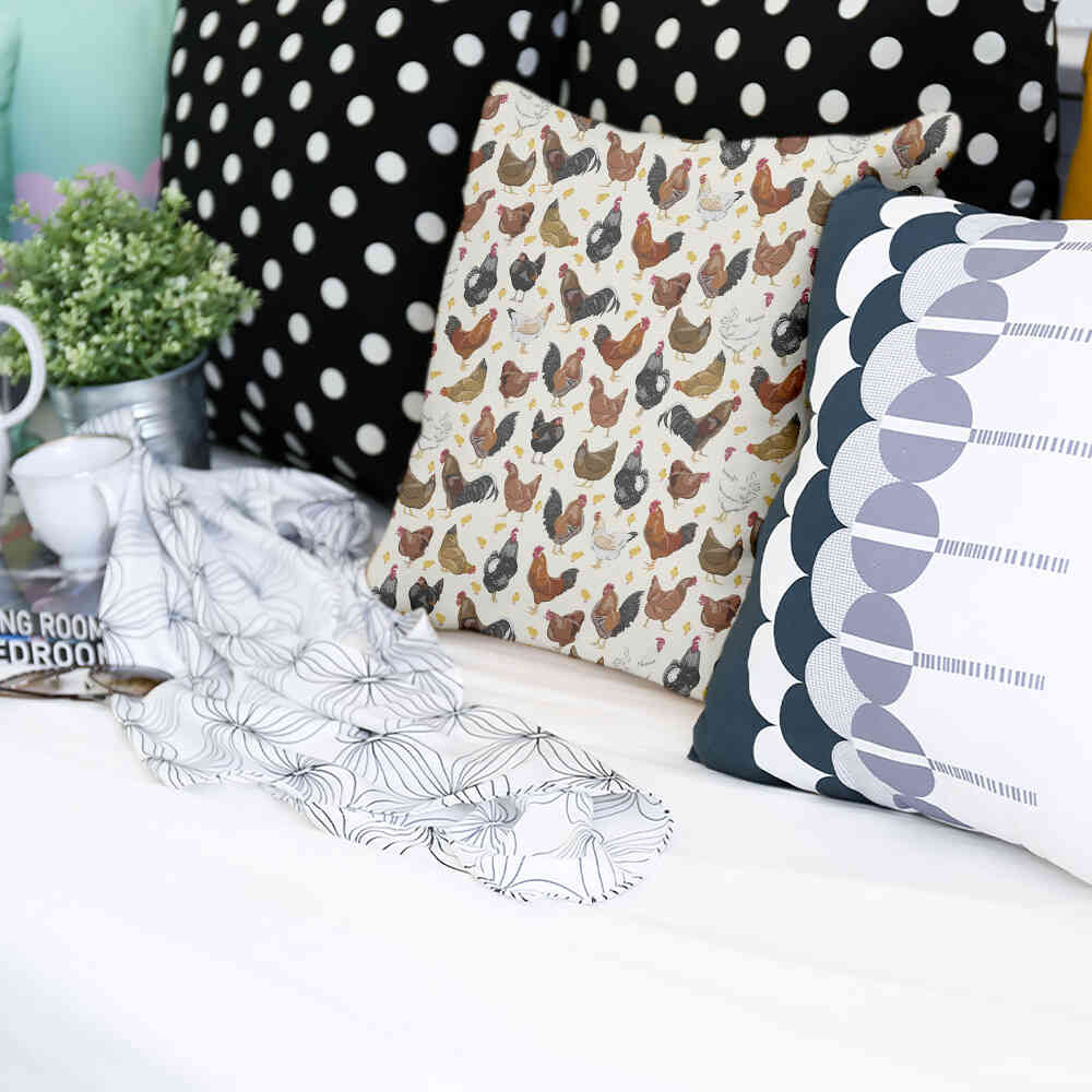 Gezondheidskussen wit met veel kippen