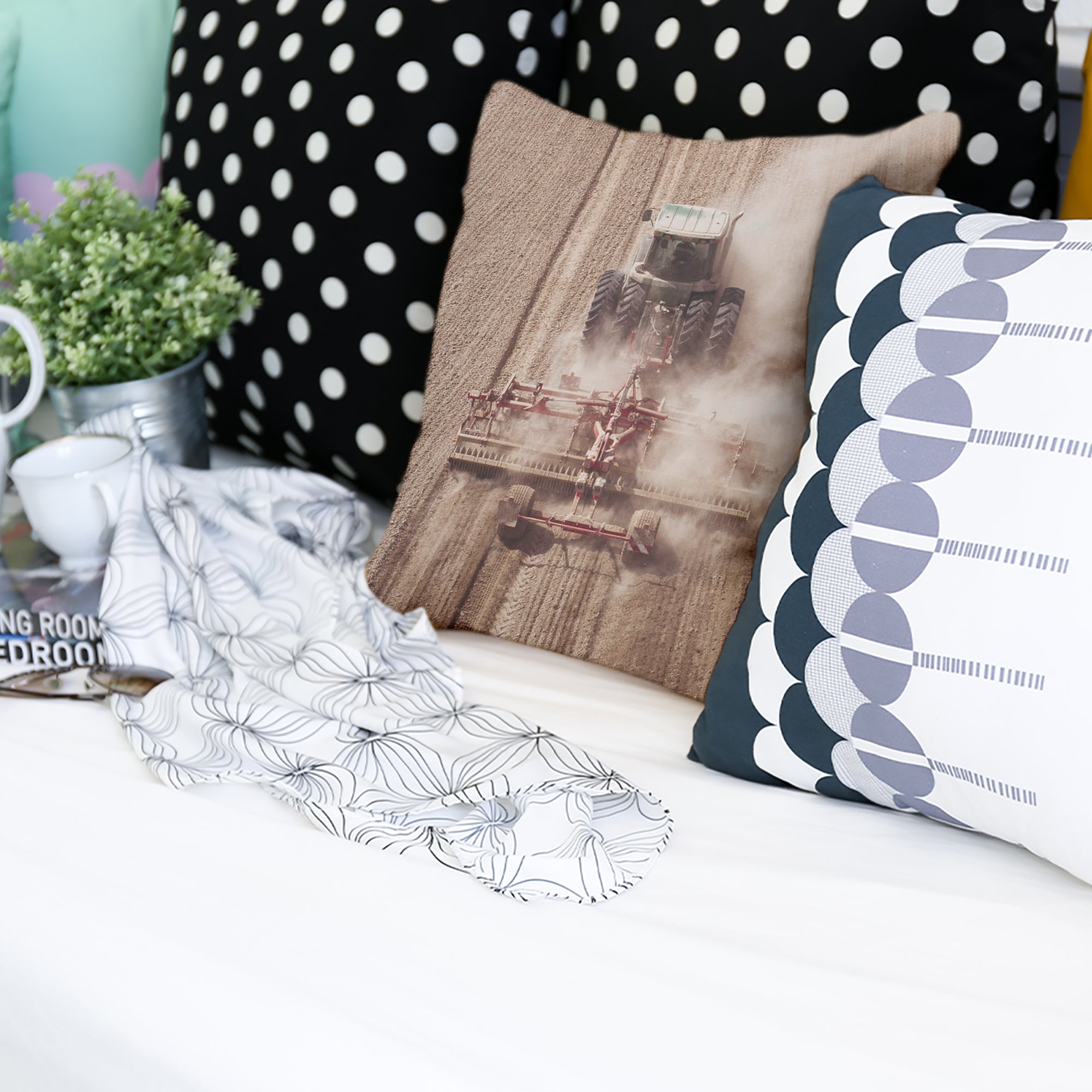 Gezondheidskussen tractor in het stof