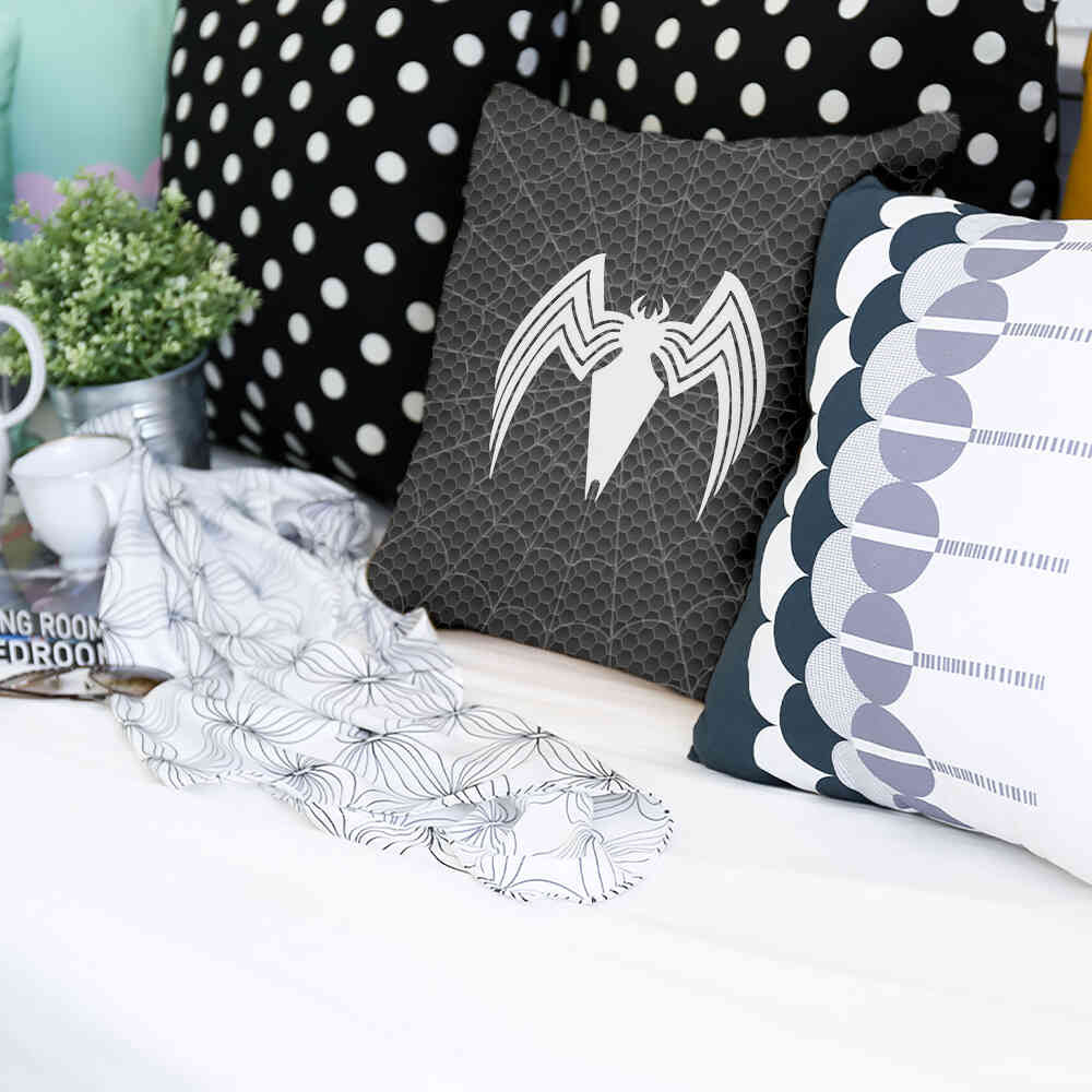 Gesundheitskissen Schwarz mit Spinne