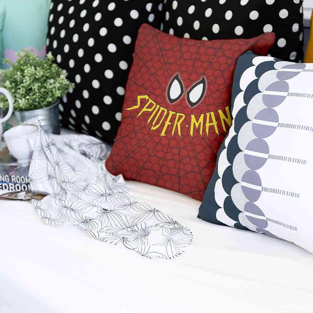 Gezondheidskussen Rood Spiderman