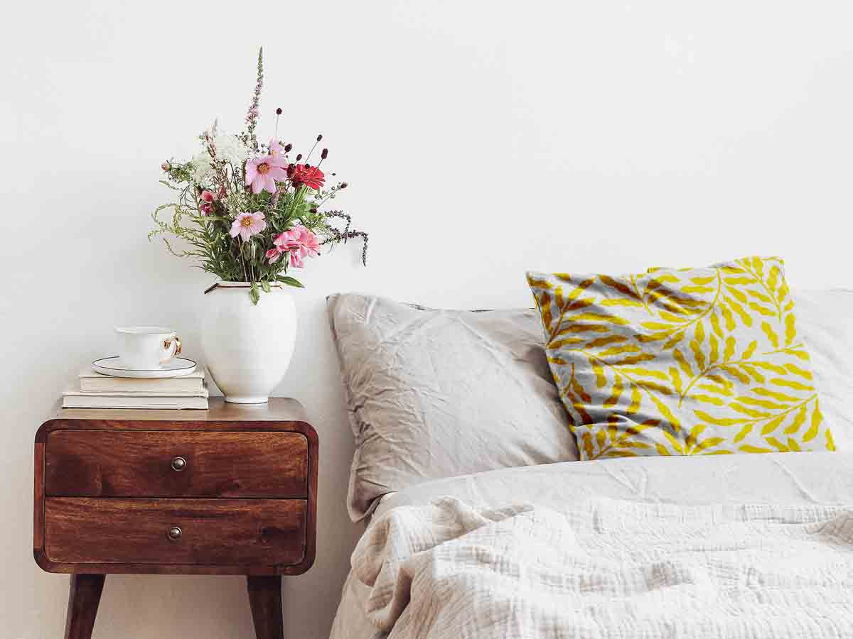 Gesundheitskissen mit gelben Zweigen