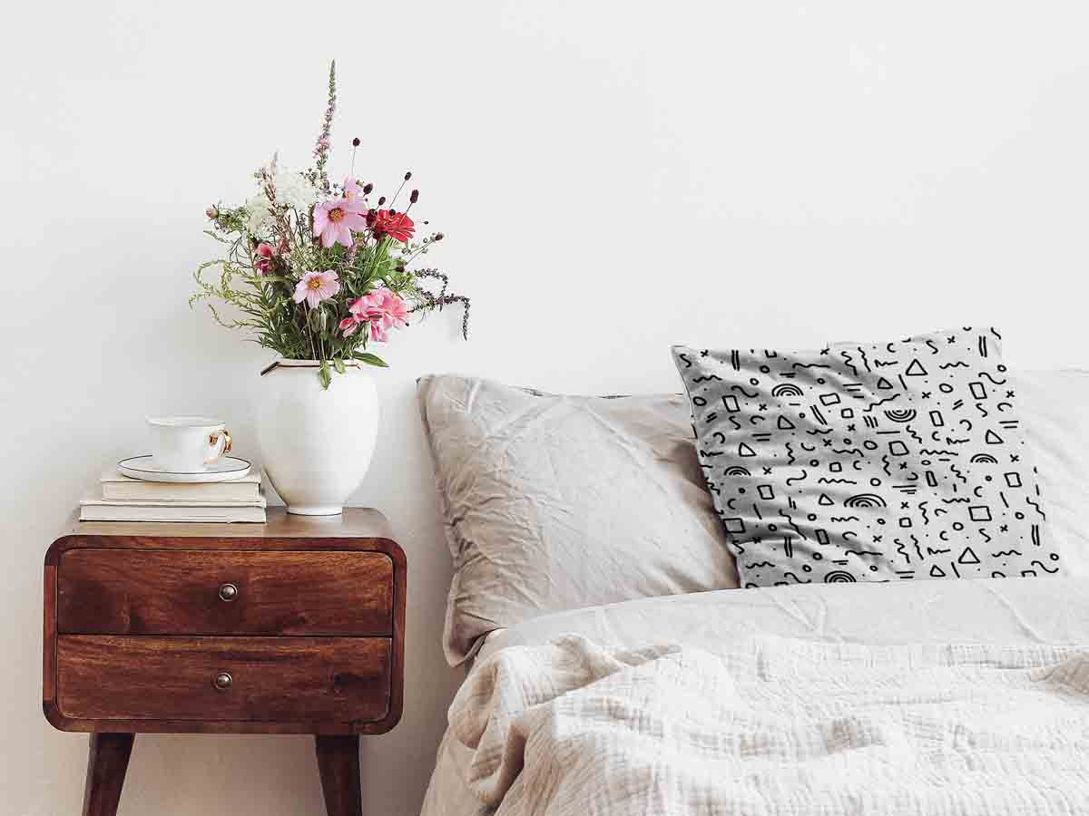 Gezondheidskussen wit met vormen in zwart