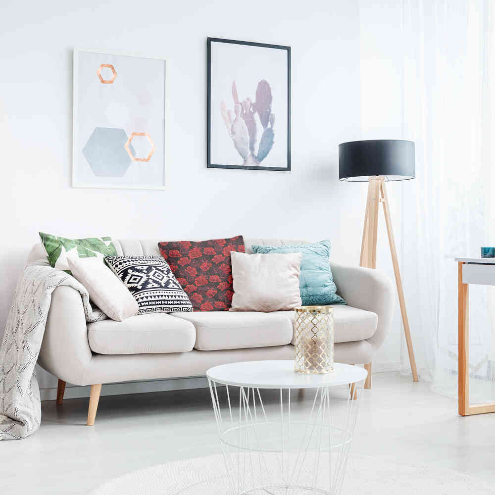 Gezondheidskussen zwart met rode rozen