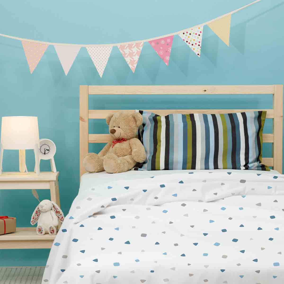 Therapiedekens beddengoed set wit met kleine blauwe vormen