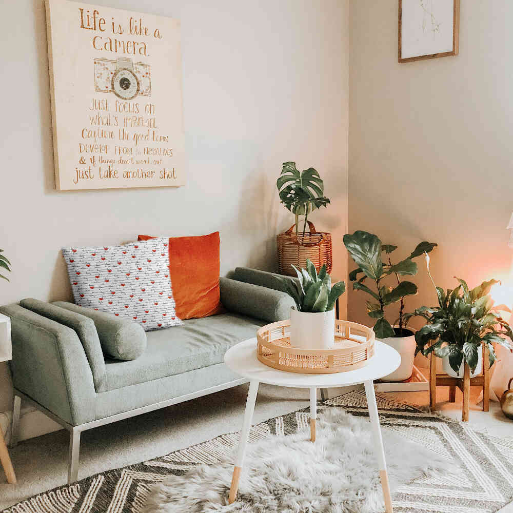 Gezondheidskussen wit met Love opschrift