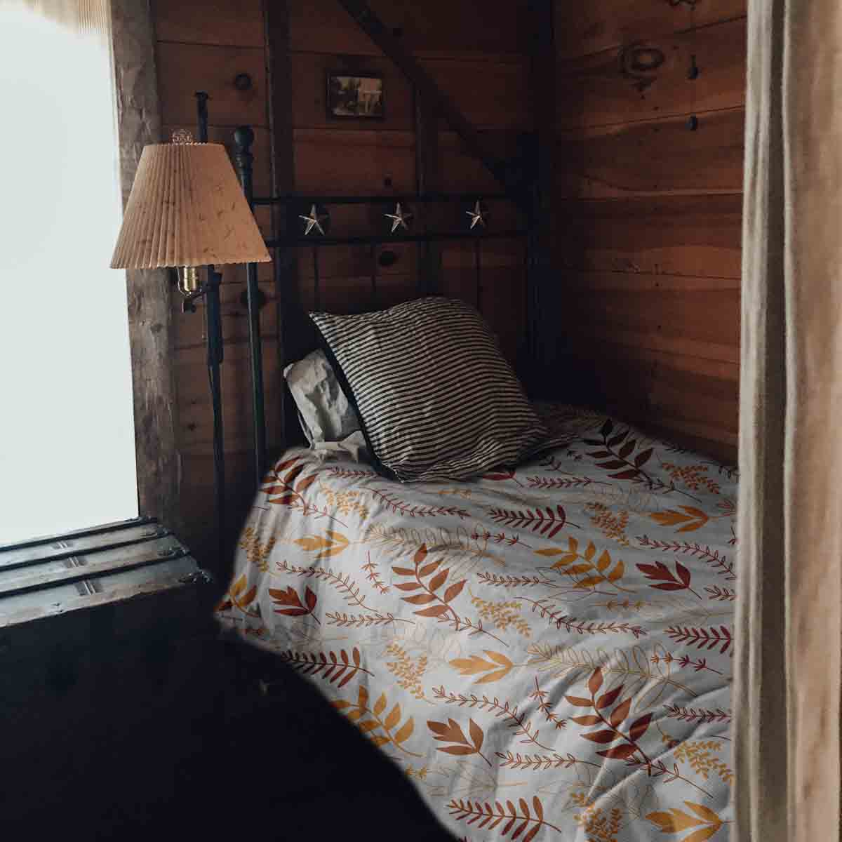 Originele therapiedeken - katoenen hoes wit met herfsttakken