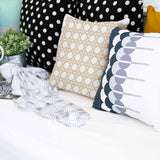 Gezondheidskussen wit met cirkels beige