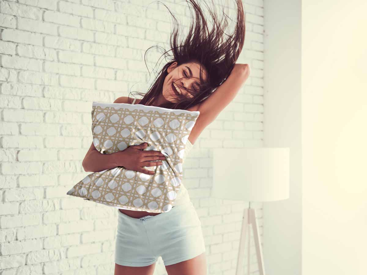 Gezondheidskussen wit met cirkels beige