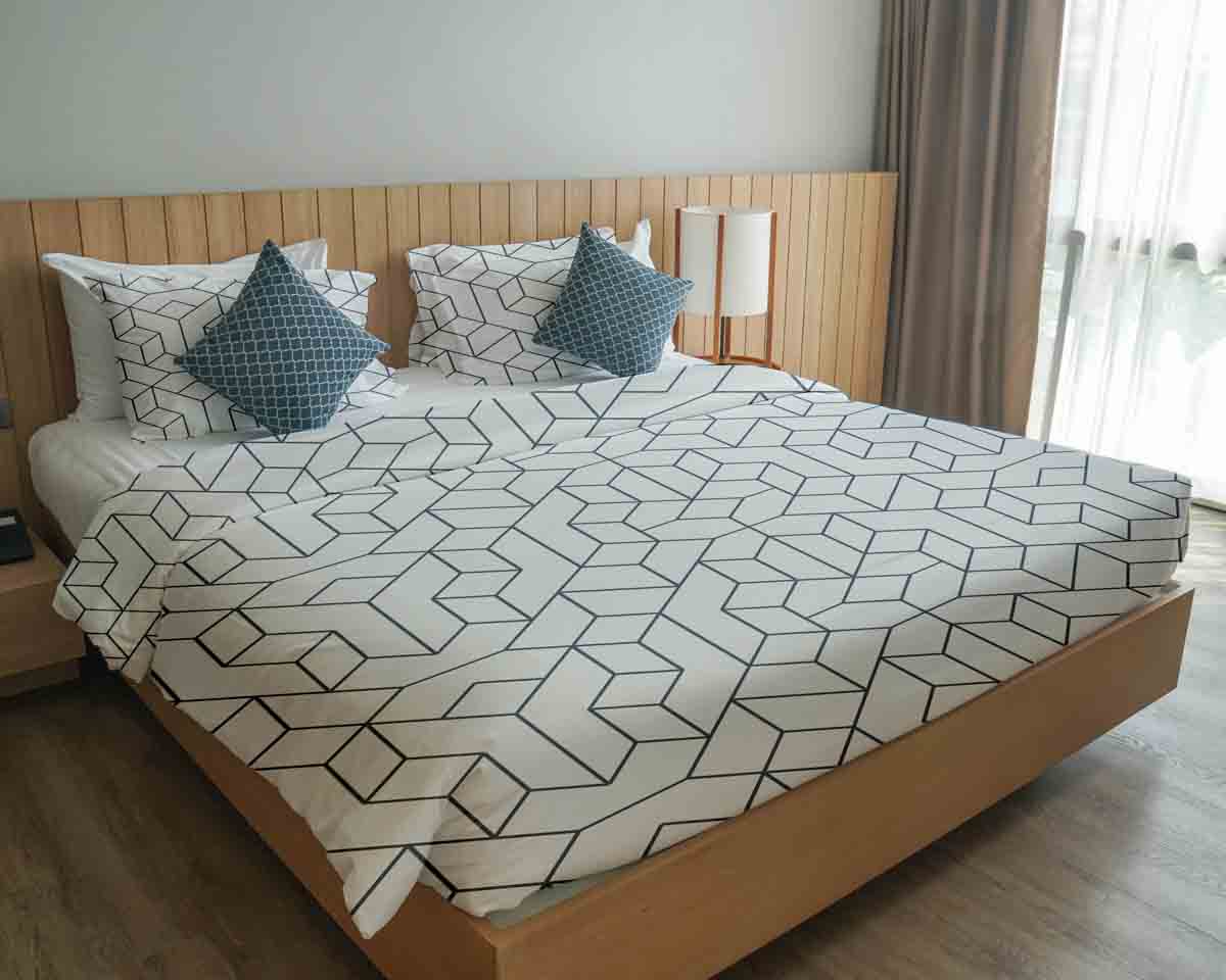 Therapiedekens beddengoedset met zwart patroon