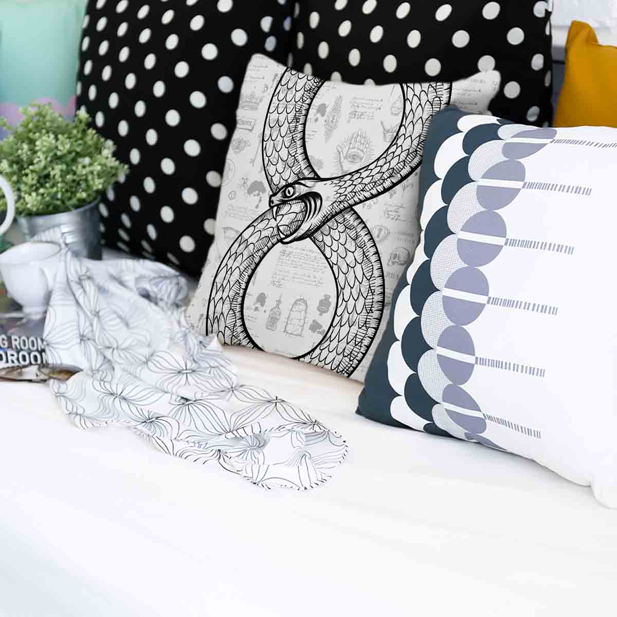 Gesundheitskissen mit Schlangenmotiv