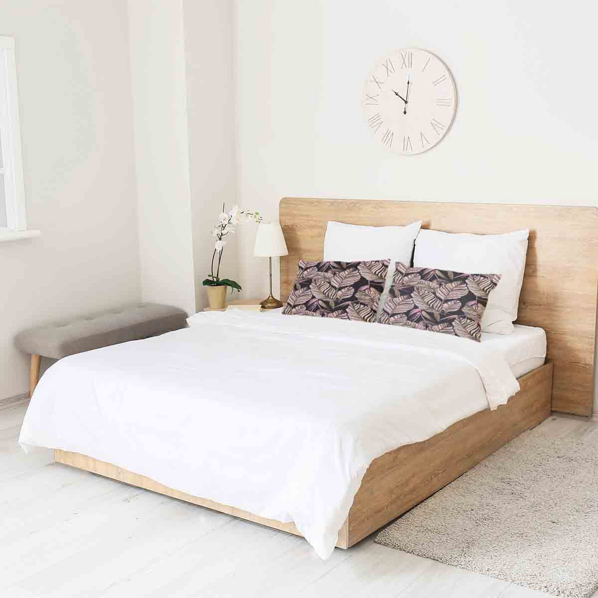 Gezondheidskussen zwart met paarse bladeren