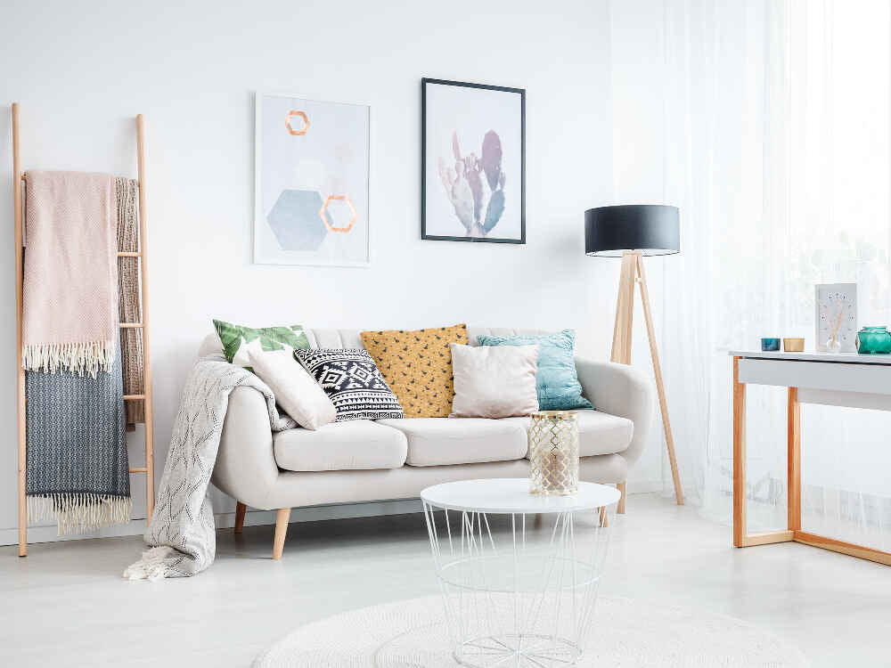 Gezondheidskussen Oranje met Potter's Bezem