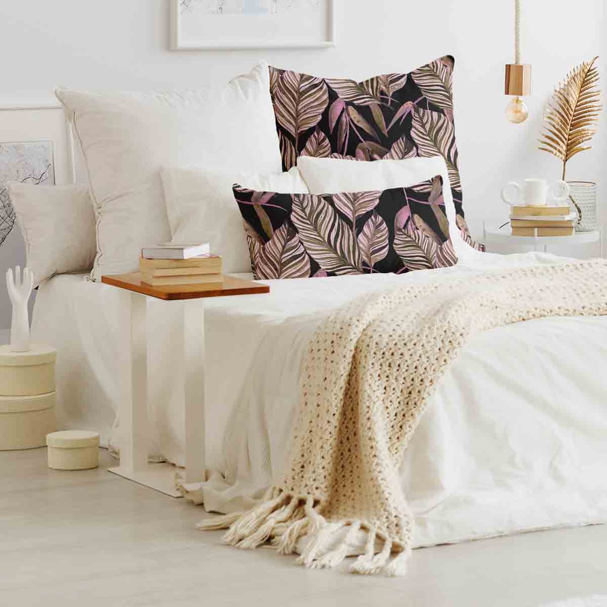 Gezondheidskussen zwart met paarse bladeren