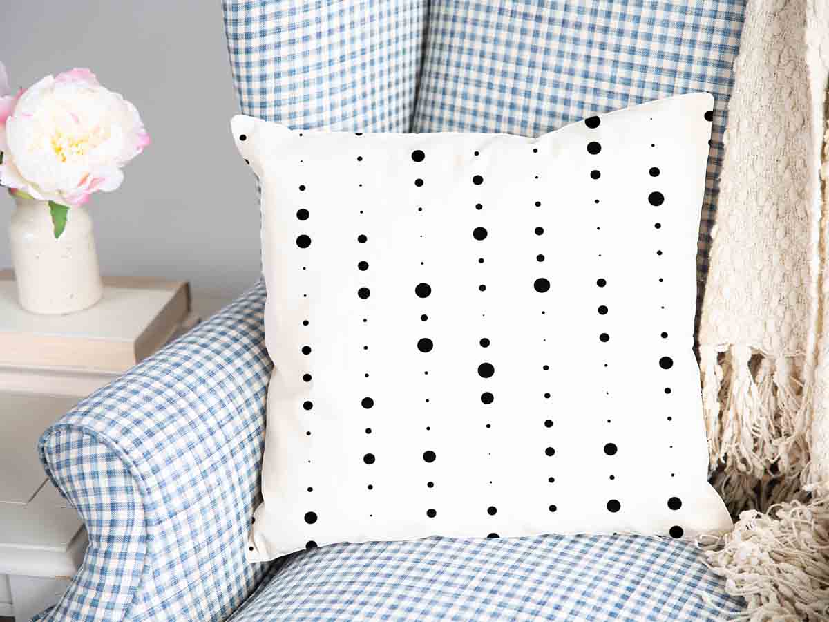 Gesundheitskissen Weiß mit schwarzen Punkten