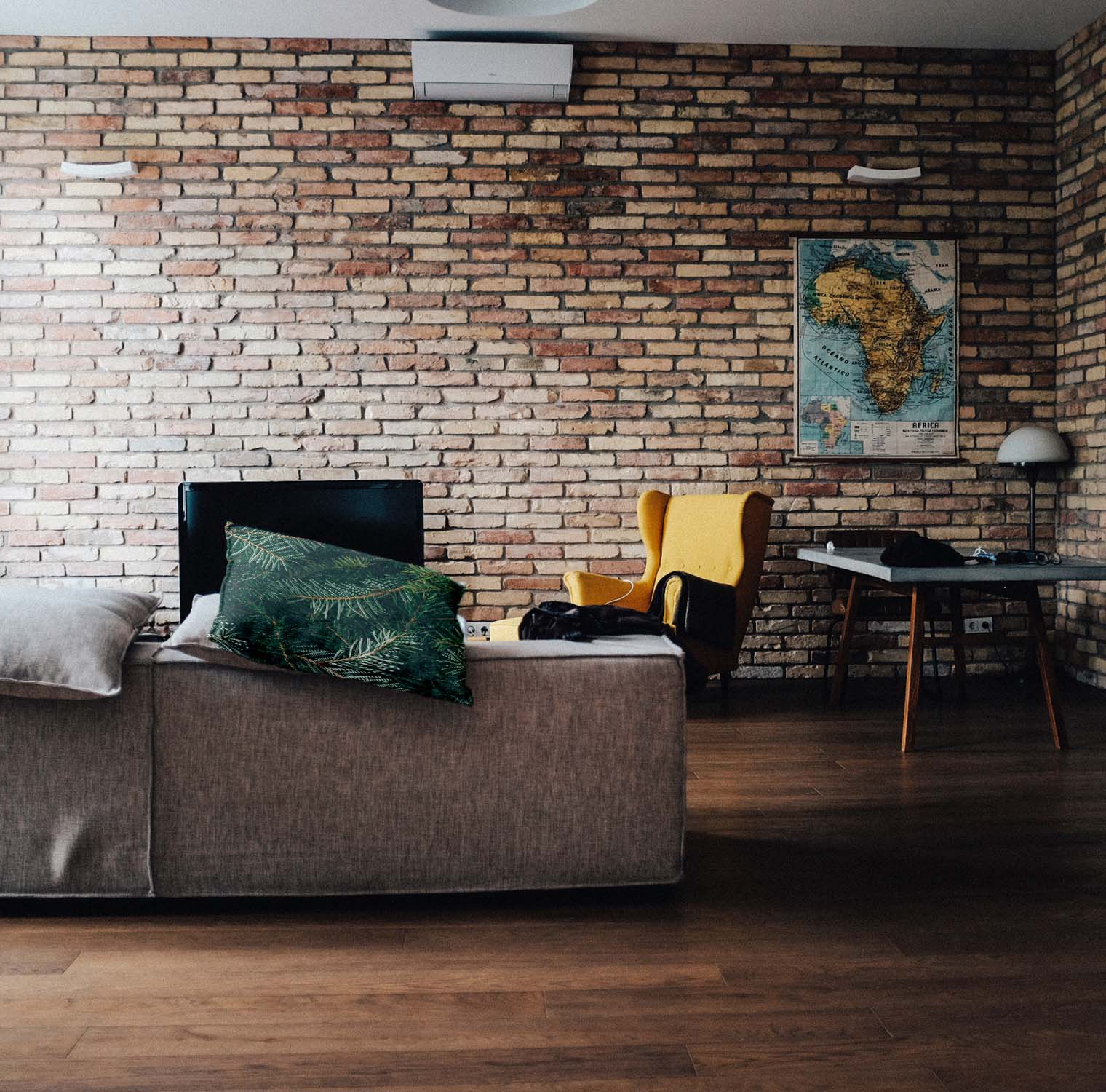 Gesundheitskissen mit grünen Tannenzweigen